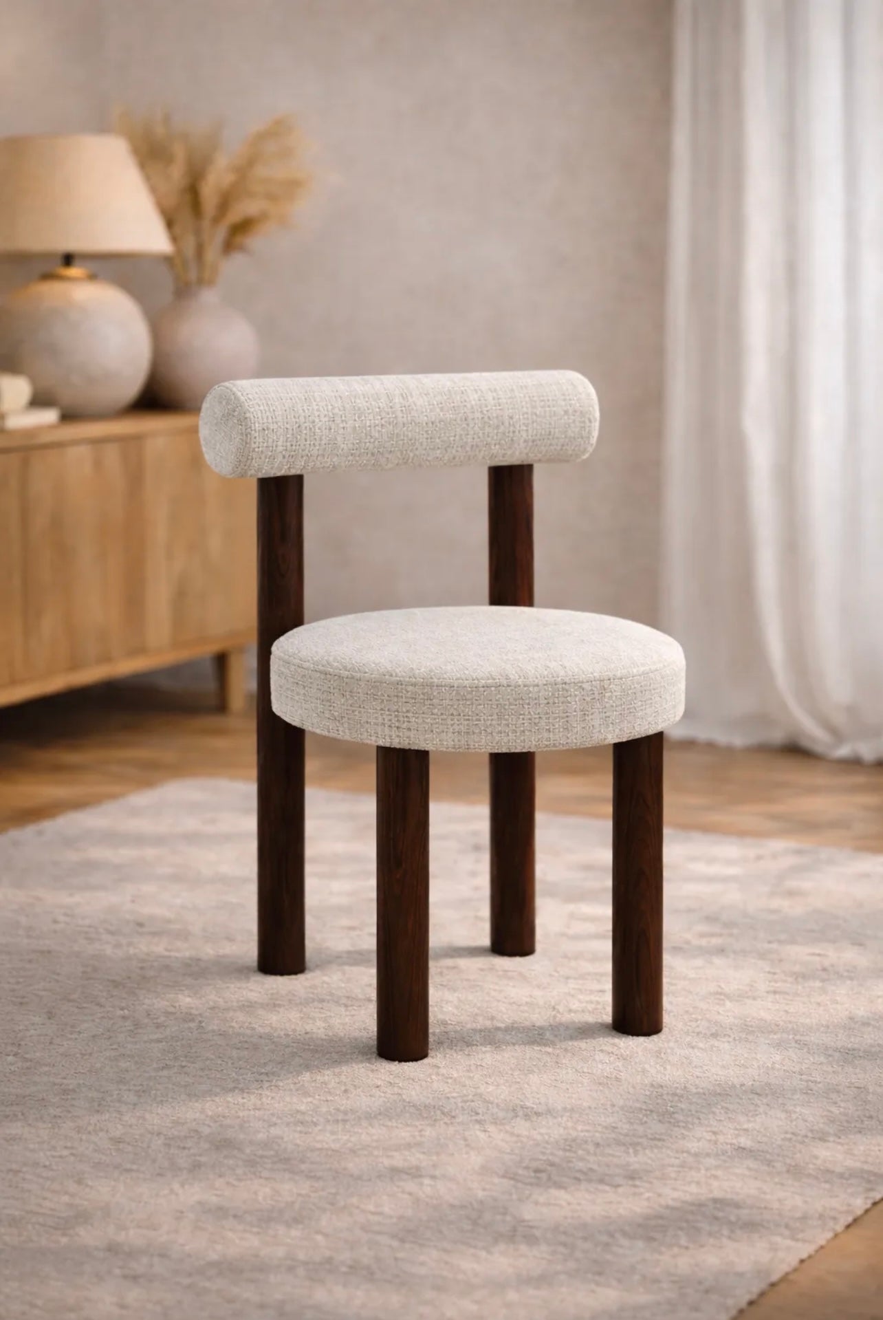 Chaise Irina – Pied Effet Noyer – Beige