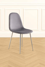 Chaise Scandi – Velours anti-tache & piètement chromé