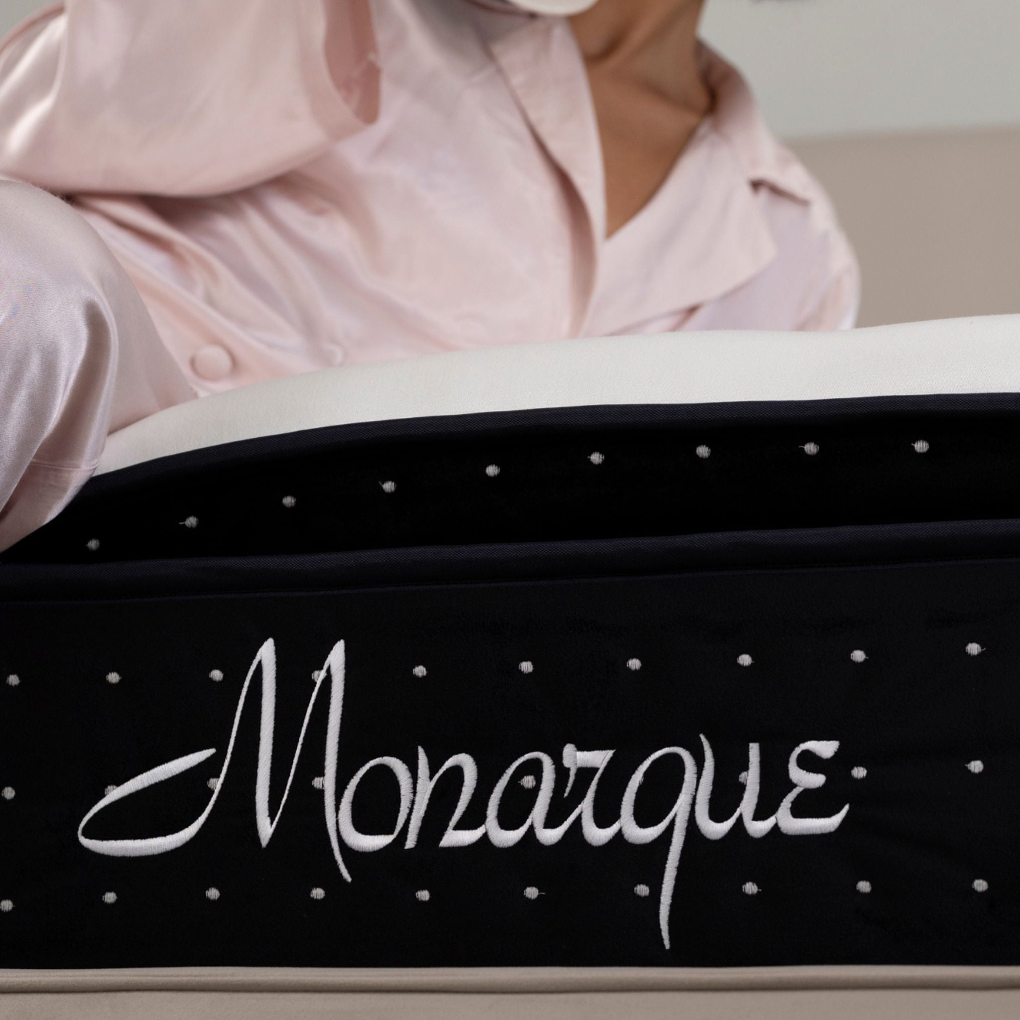 Matelas Monarque Angels - 32 cm - Surmatelas Intégré - Confort 5 Zones